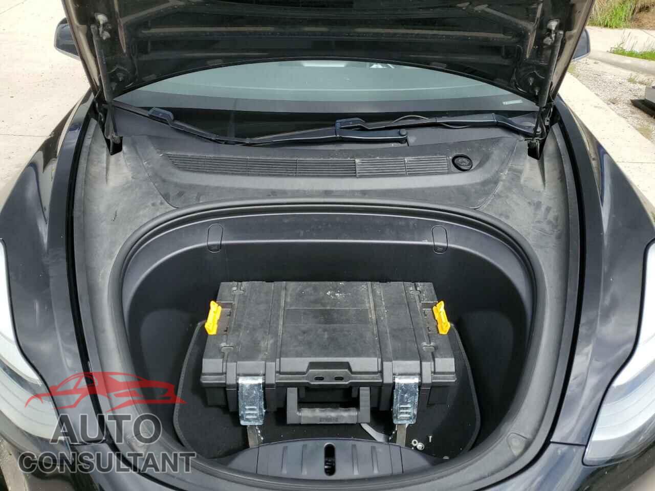 TESLA MODEL 3 2019 - 5YJ3E1EA7KF193323