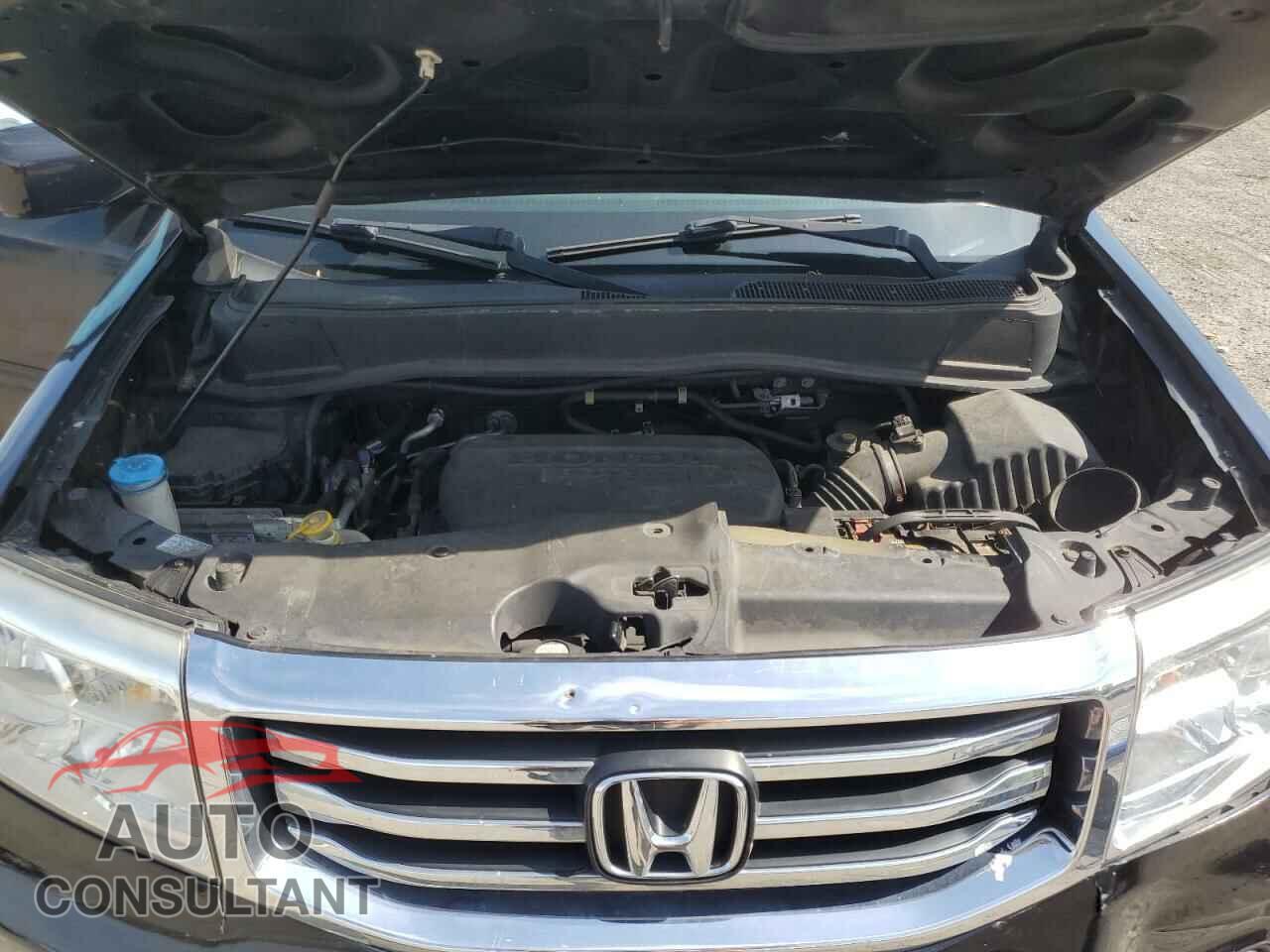 HONDA PILOT 2015 - 5FNYF4H55FB016049