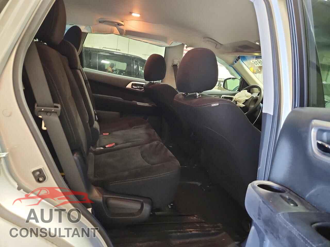 NISSAN PATHFINDER 2014 - 5N1AR2MM9EC670960