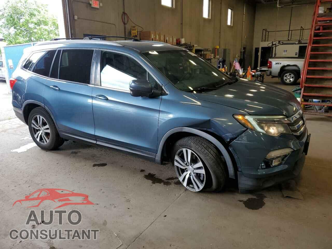 HONDA PILOT 2016 - 5FNYF5H79GB016273