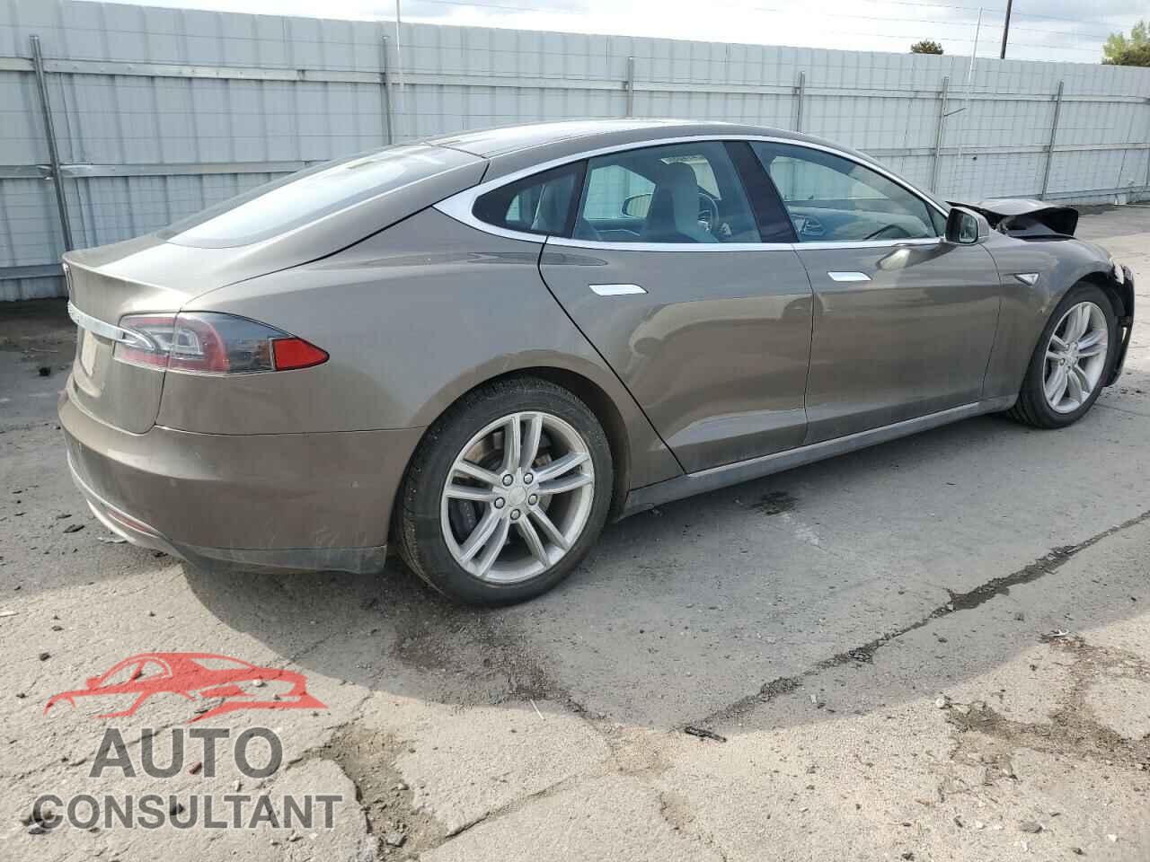 TESLA MODEL S 2015 - 5YJSA1S21FF086066