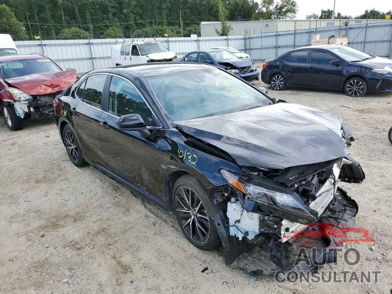 TOYOTA CAMRY 2021 - 4T1G11AK8MU568055