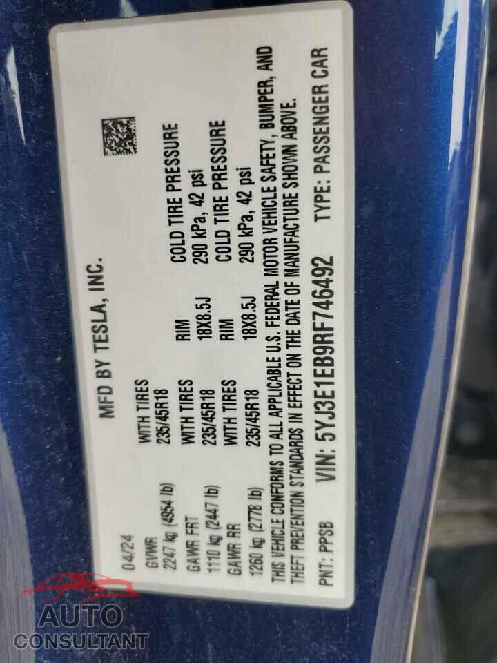 TESLA MODEL 3 2024 - 5YJ3E1EB9RF746492