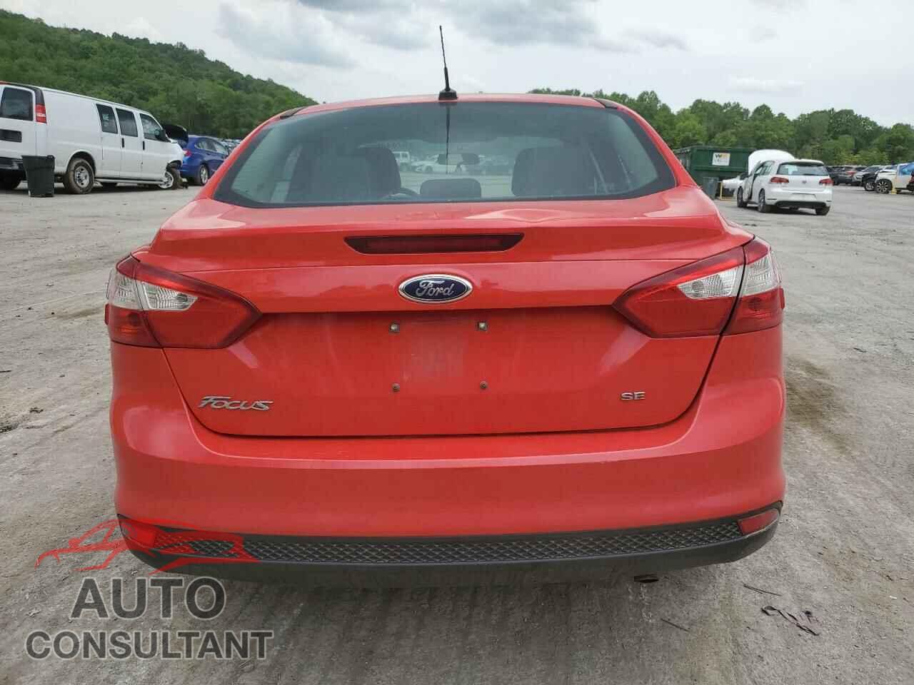 FORD FOCUS 2014 - 1FADP3F25EL379869