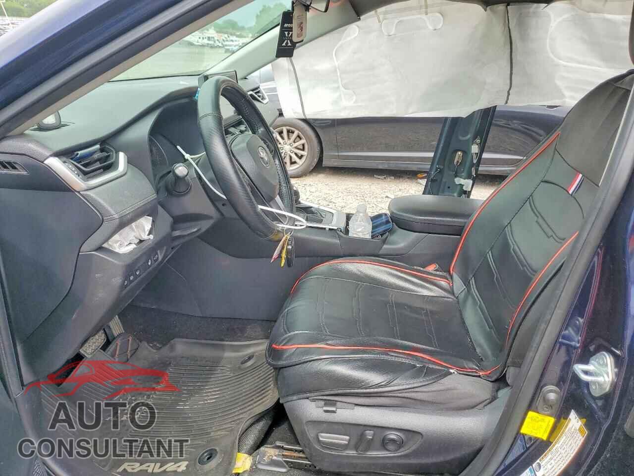TOYOTA RAV4 2019 - JTMP1RFV6KD013981