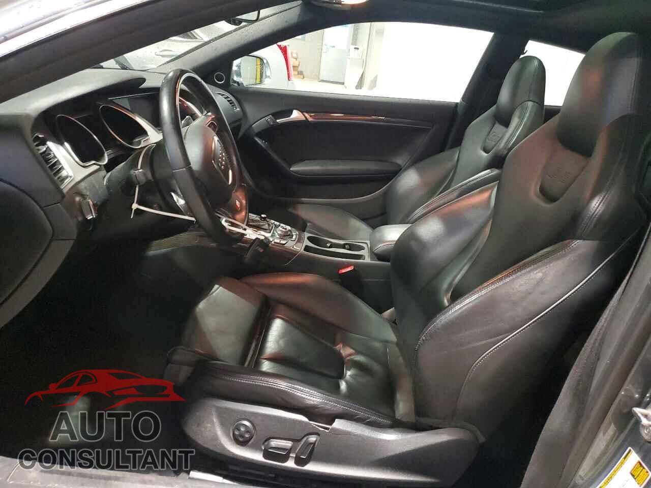 AUDI S5/RS5 2012 - WAUCVAFR2CA019686