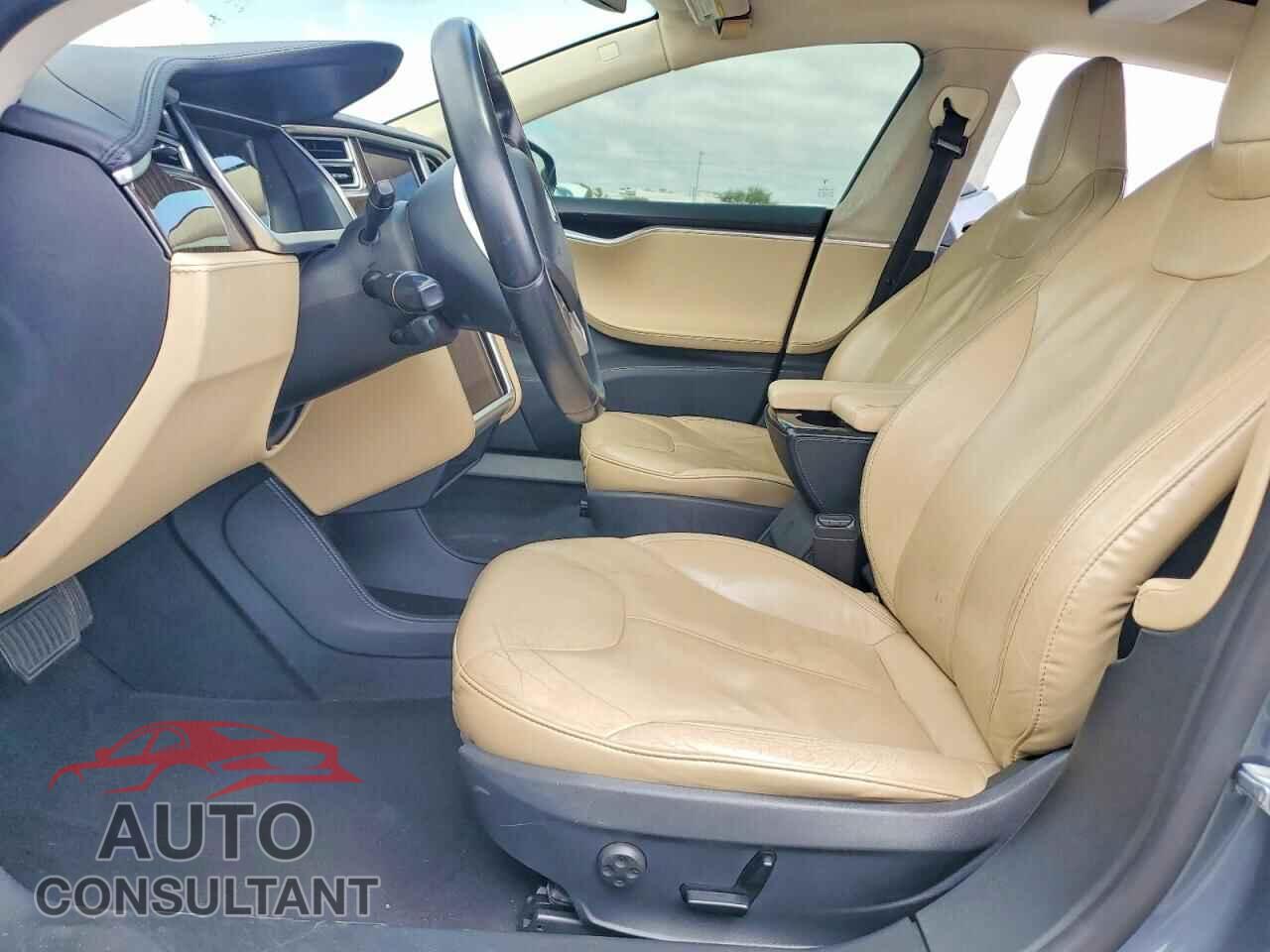 TESLA MODEL S 2013 - 5YJSA1CN6DFP27377