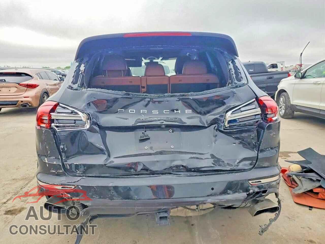 PORSCHE CAYENNE 2017 - WP1AA2A21HKA85748