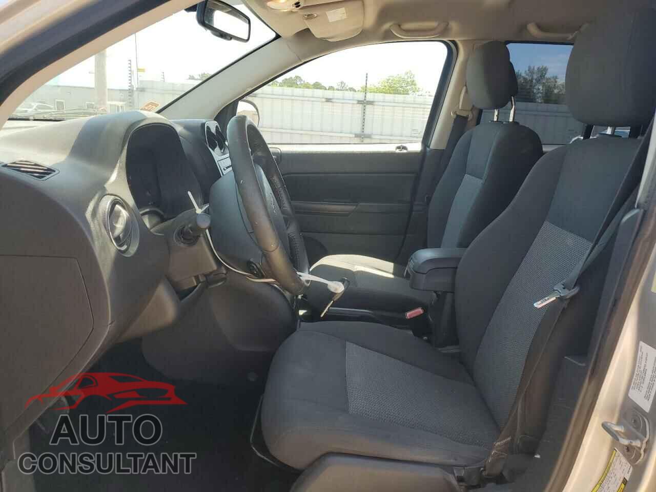JEEP COMPASS 2010 - 1J4NT1FA3AD629596