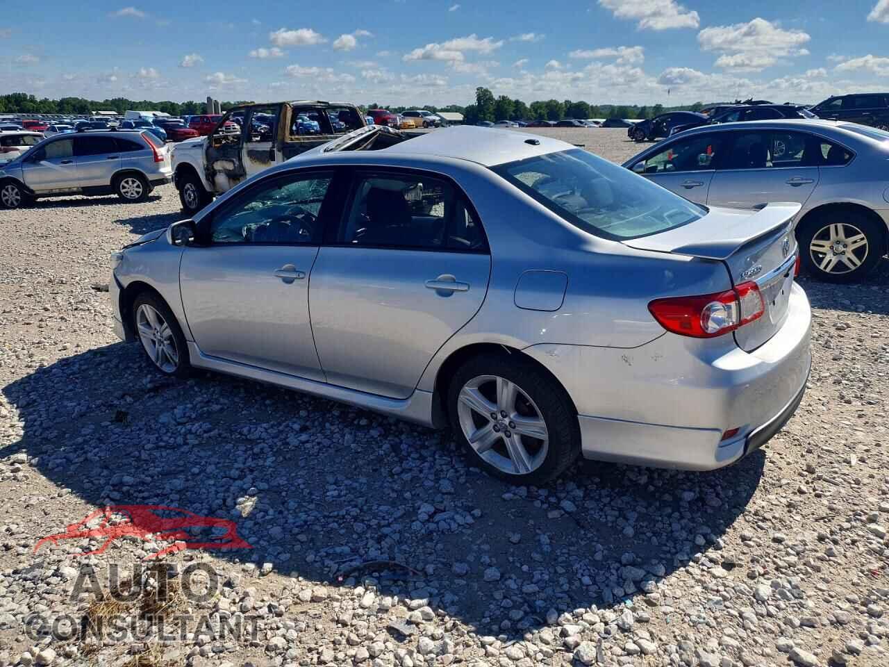 TOYOTA COROLLA 2013 - 2T1BU4EE3DC117320