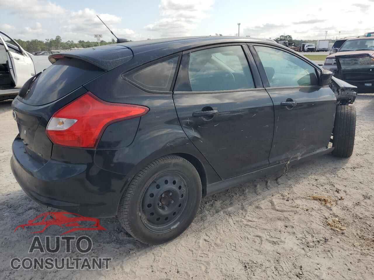 FORD FOCUS 2012 - 1FAHP3K28CL221630