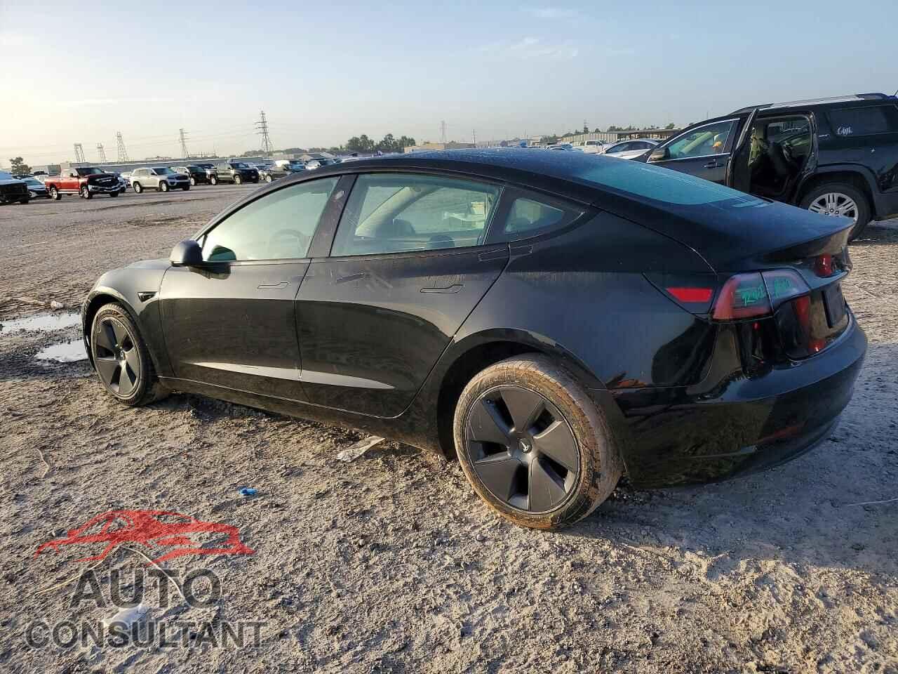 TESLA MODEL 3 2023 - 5YJ3E1EA9PF588532