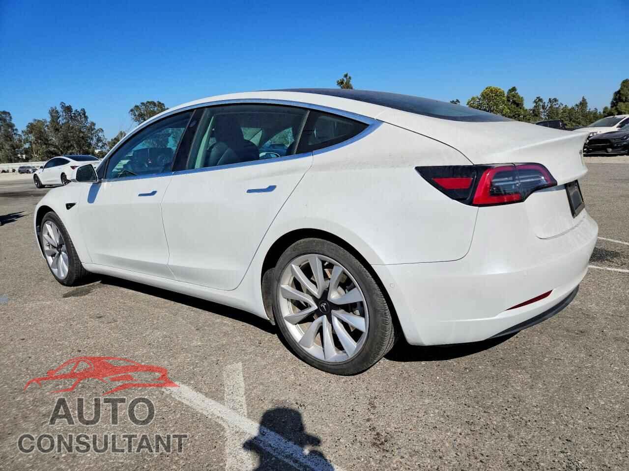 TESLA MODEL 3 2020 - 5YJ3E1EAXLF806455