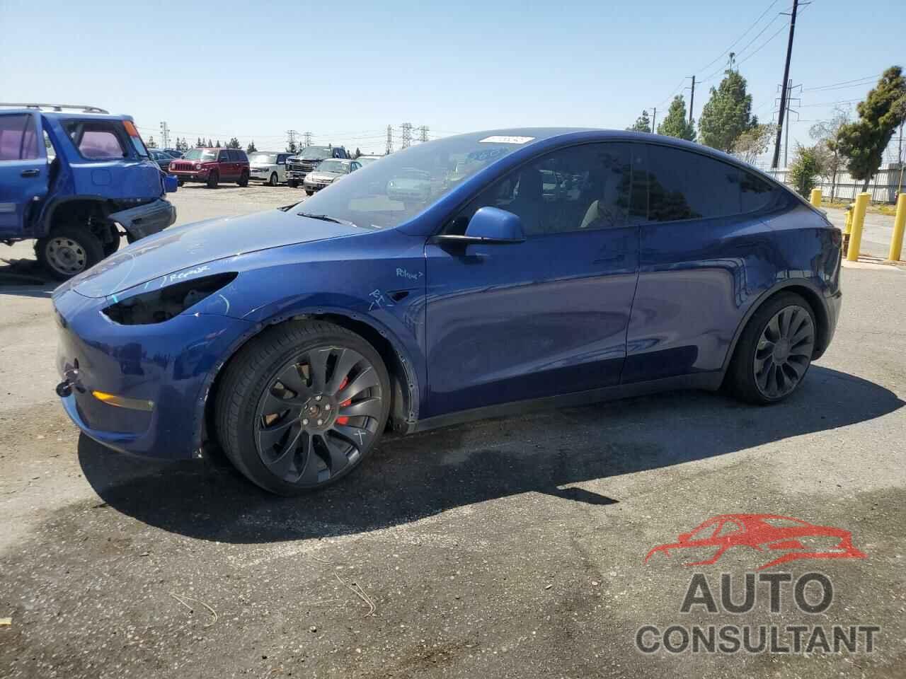 TESLA MODEL Y 2021 - 5YJYGDEF0MF157795