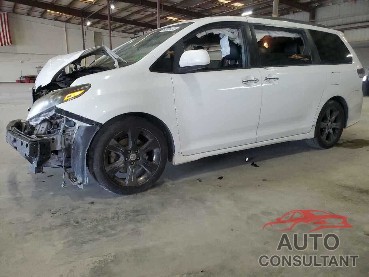 TOYOTA SIENNA 2015 - 5TDXK3DC8FS662302