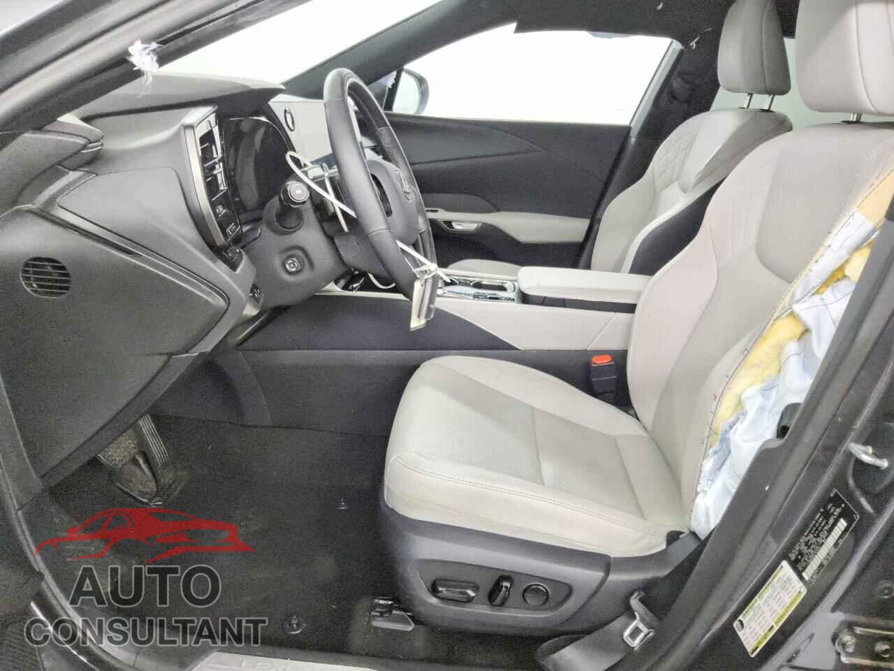 LEXUS UNKNOWN 2025 - 2T2BBMCA2SC101513