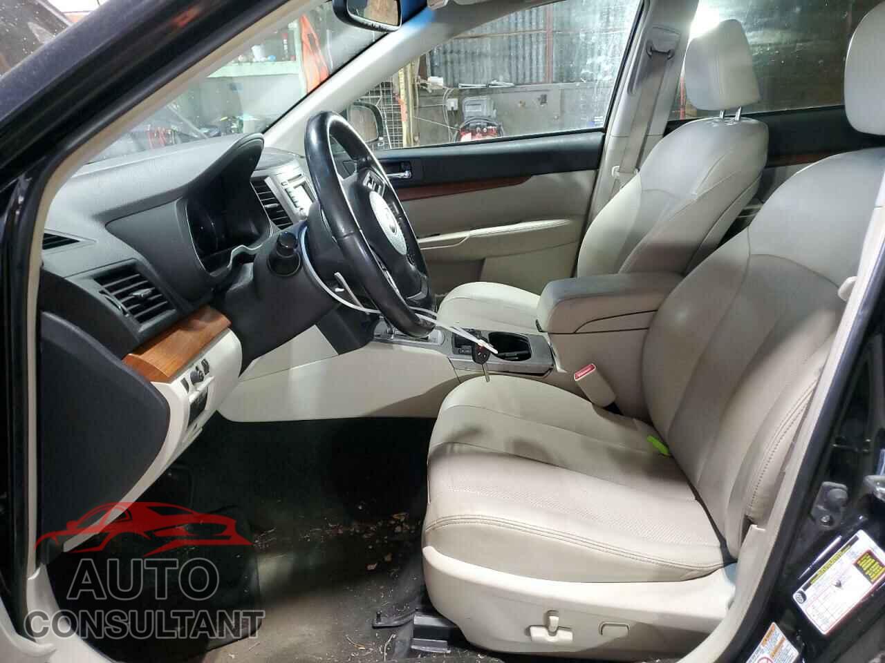 SUBARU OUTBACK 2014 - 4S4BRBLC5E3287014