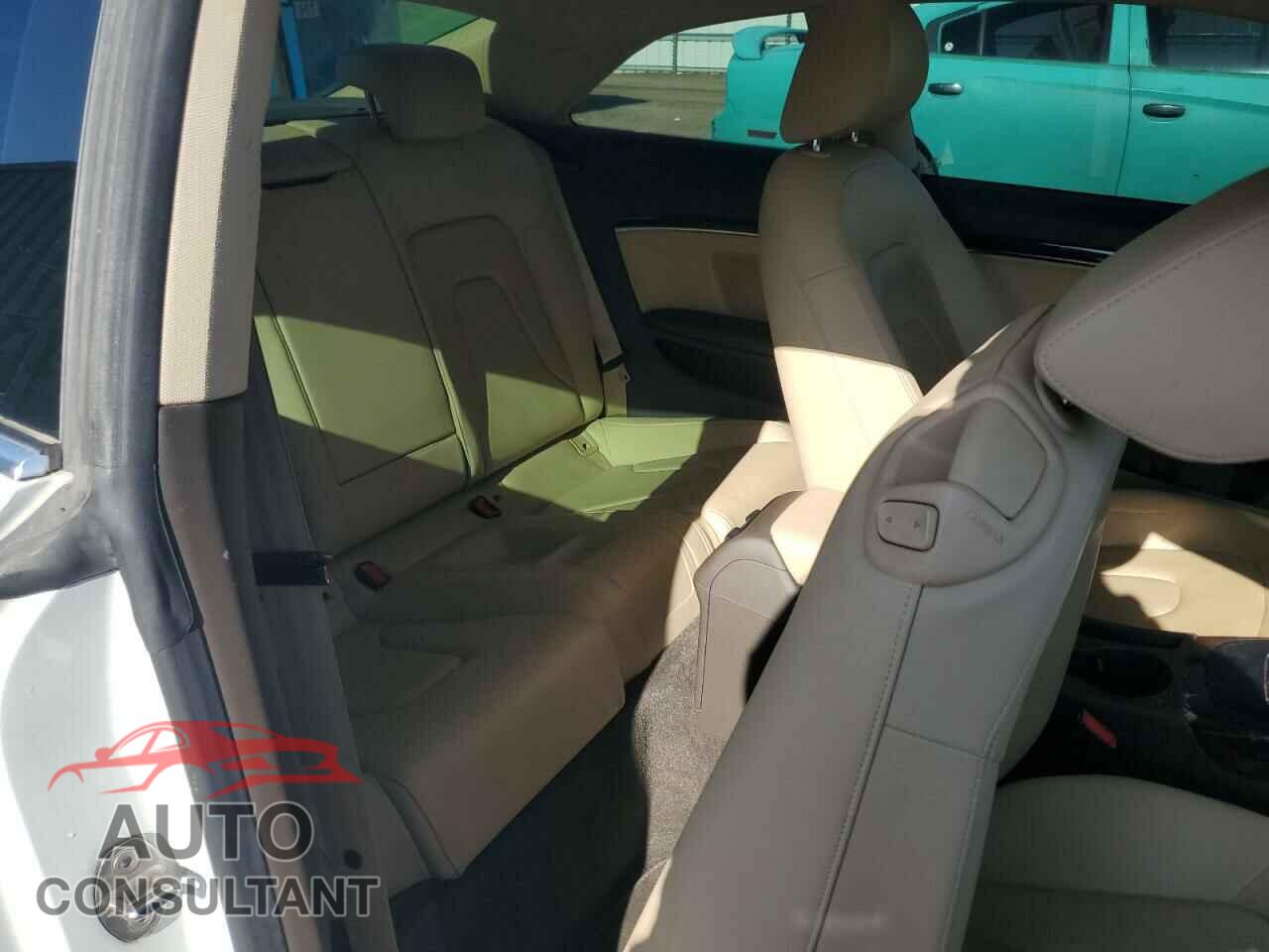 AUDI A5 2014 - WAUGFAFR2EA044332