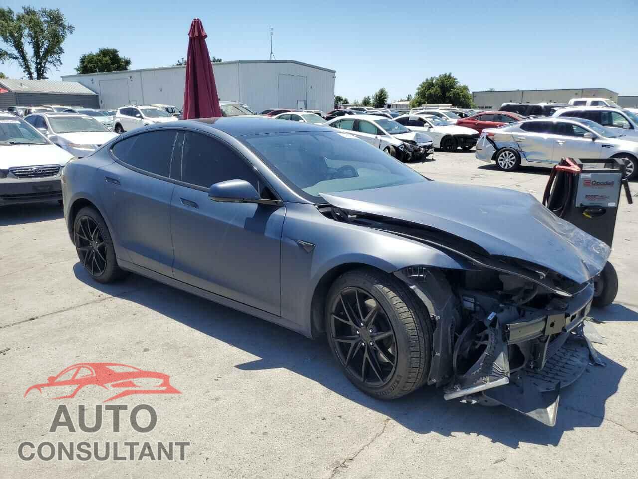TESLA MODEL S 2020 - 5YJSA1E27LF415148