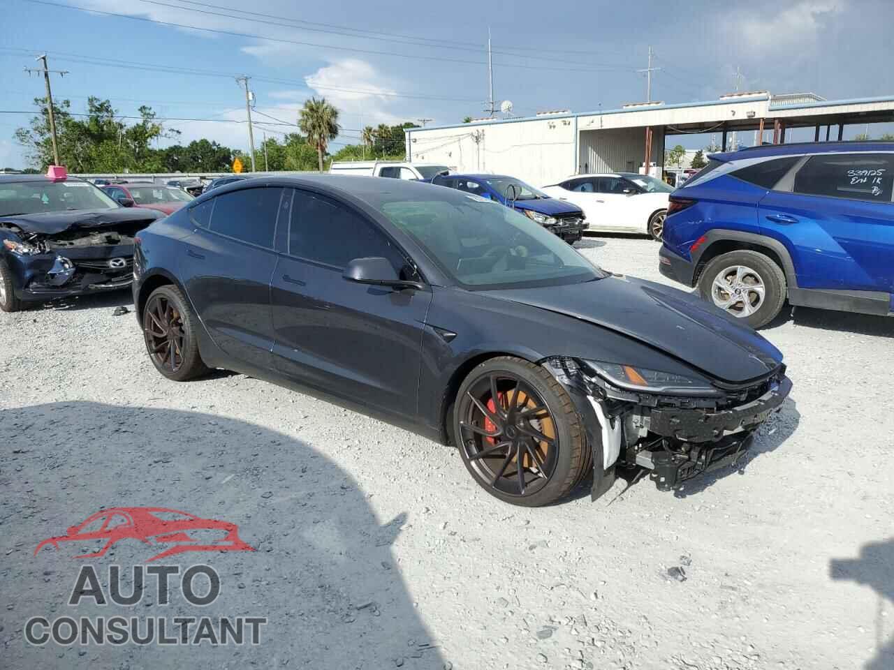 TESLA MODEL 3 2024 - 5YJ3E1ET6RF845571