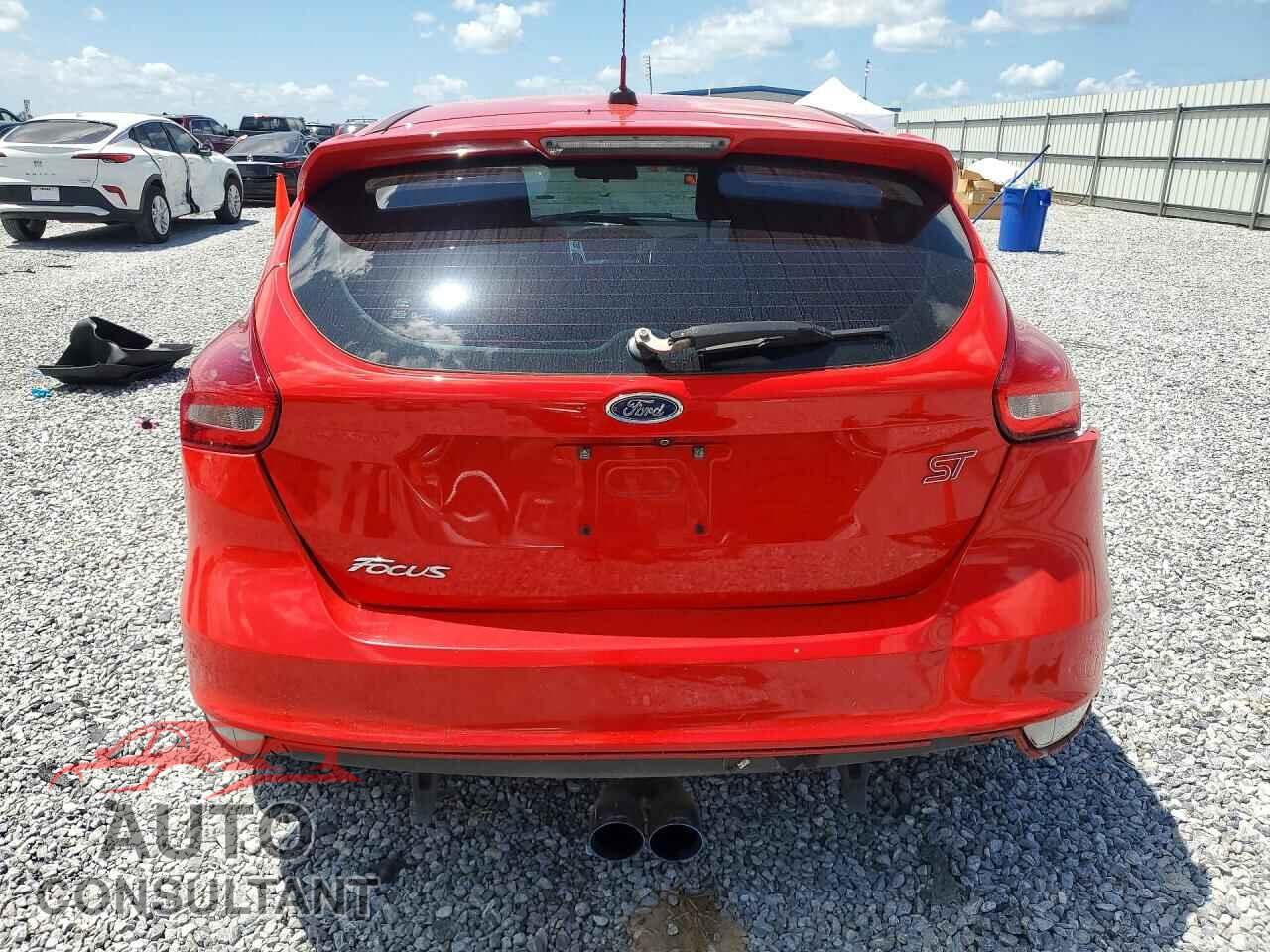 FORD FOCUS 2017 - 1FADP3L94HL221108