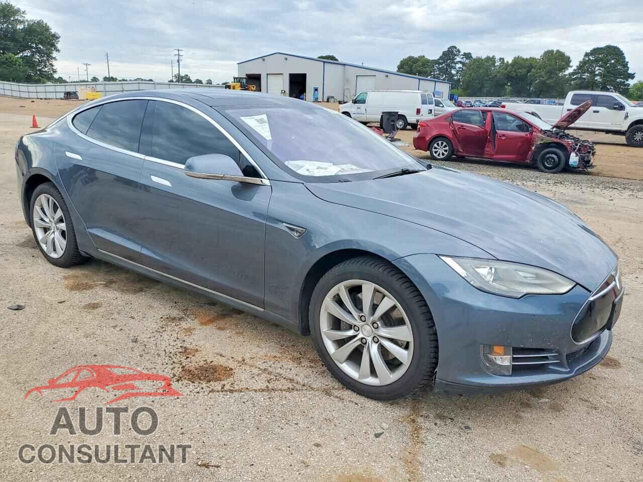TESLA MODEL S 2014 - 5YJSA1H11EFP32154