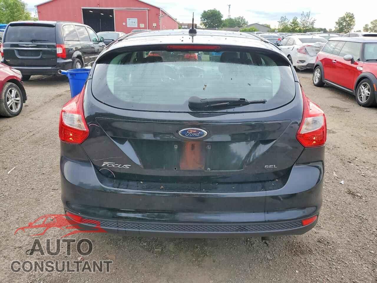 FORD FOCUS 2012 - 1FAHP3M25CL144180