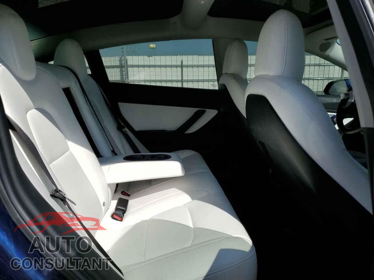 TESLA MODEL 3 2018 - 5YJ3E1EB2JF099776