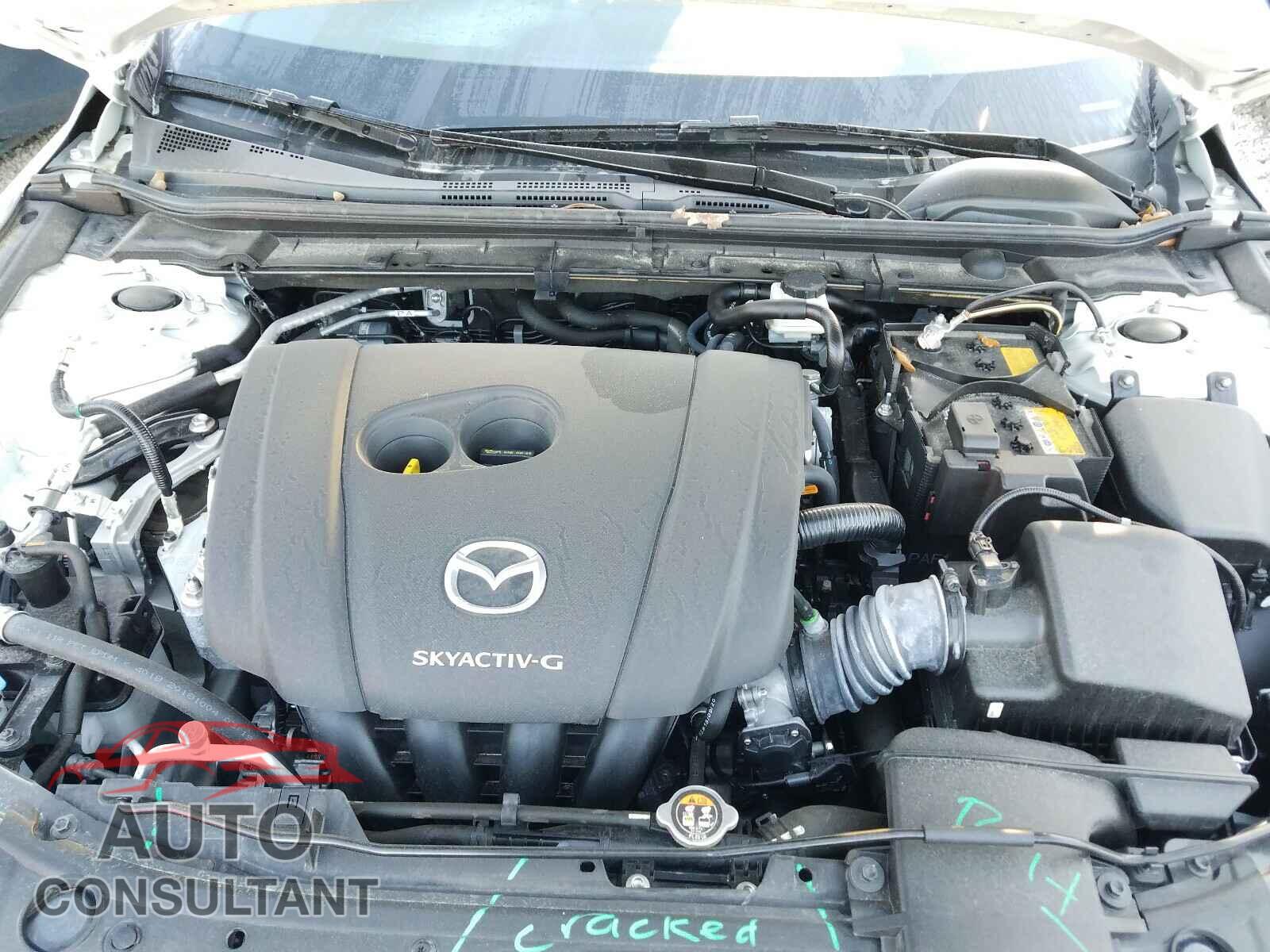 MAZDA 3 2019 - JM1BPACL7K1107785