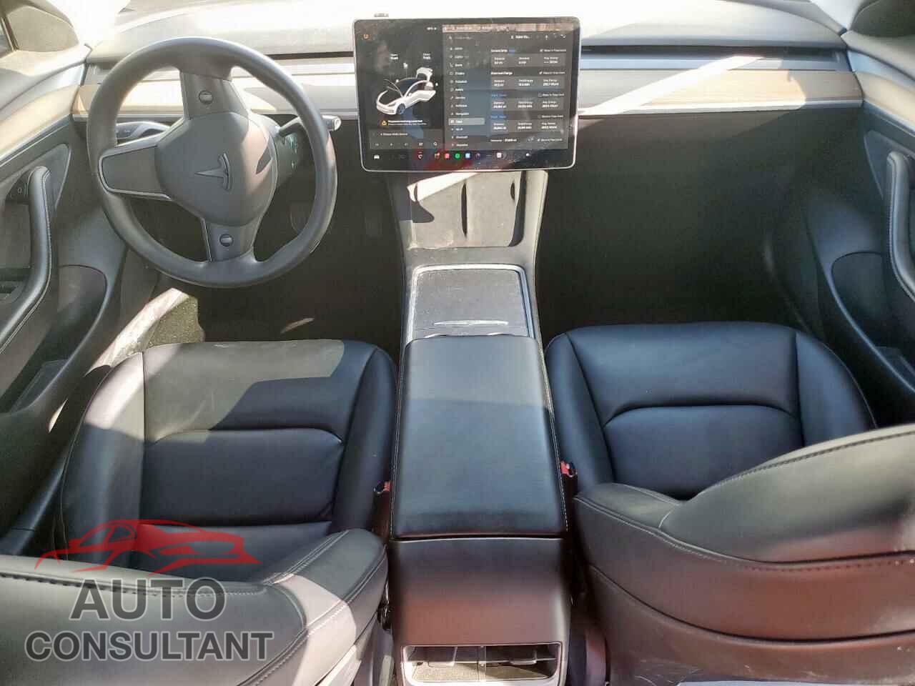 TESLA MODEL 3 2021 - 5YJ3E1EBXMF002330