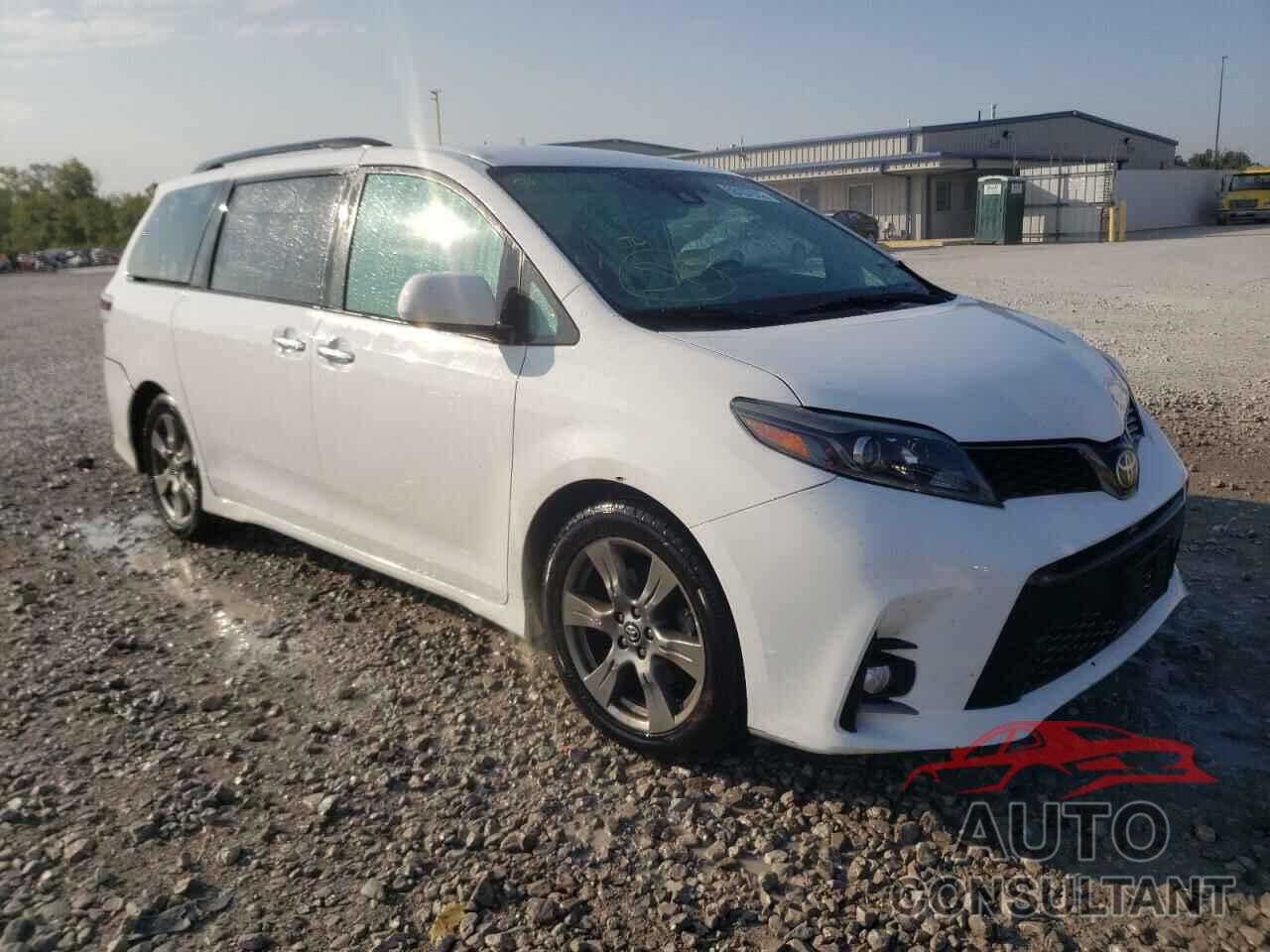 TOYOTA SIENNA 2019 - 5TDXZ3DC1KS986388