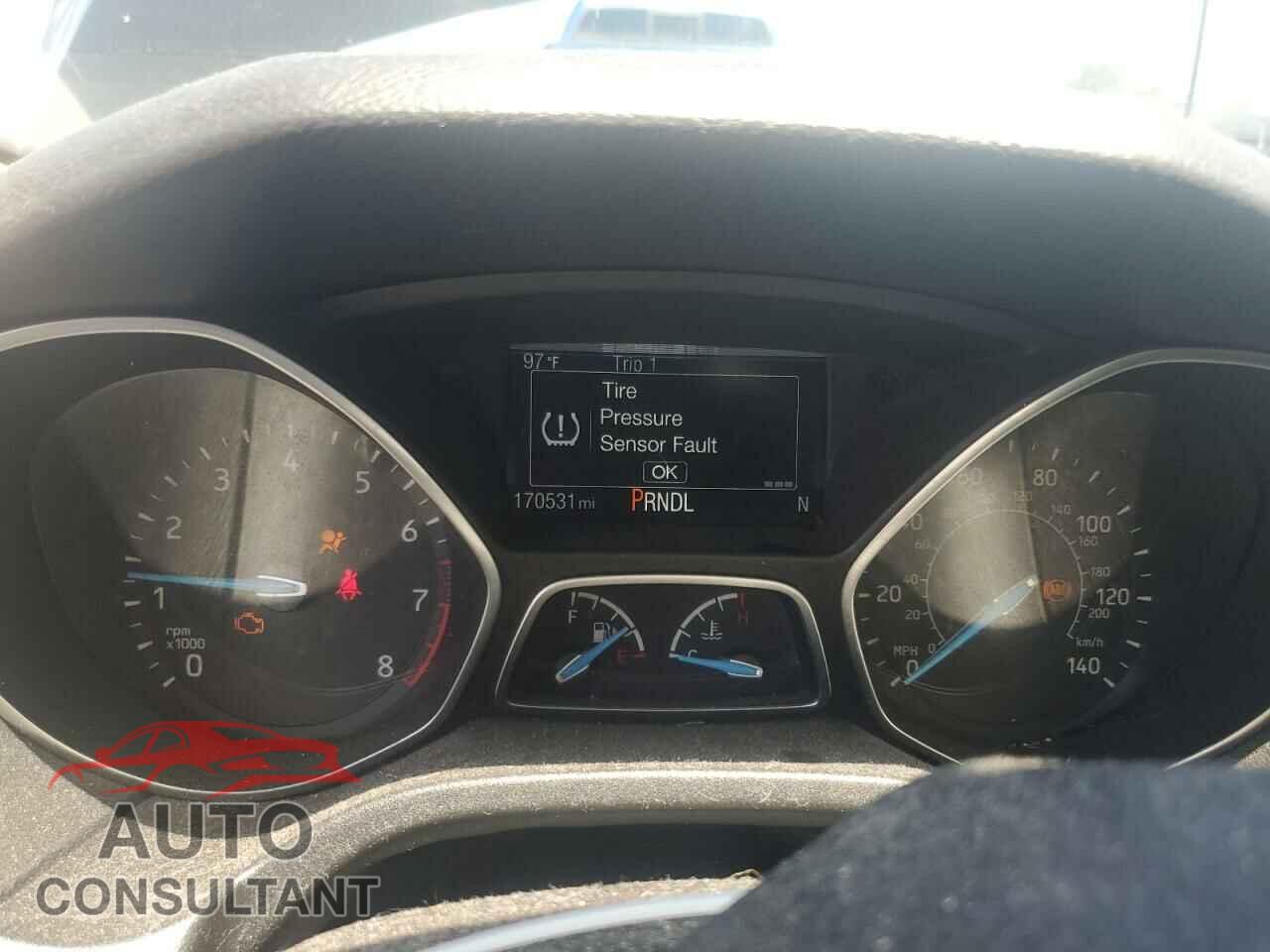 FORD FOCUS 2017 - 1FADP3K27HL246718