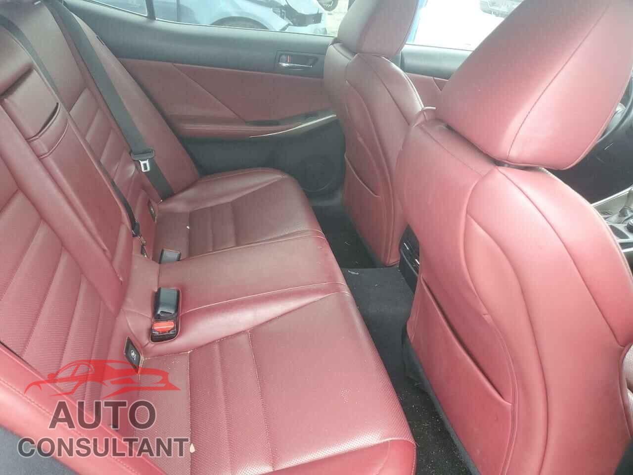 LEXUS IS 2015 - JTHBF1D29F5057459