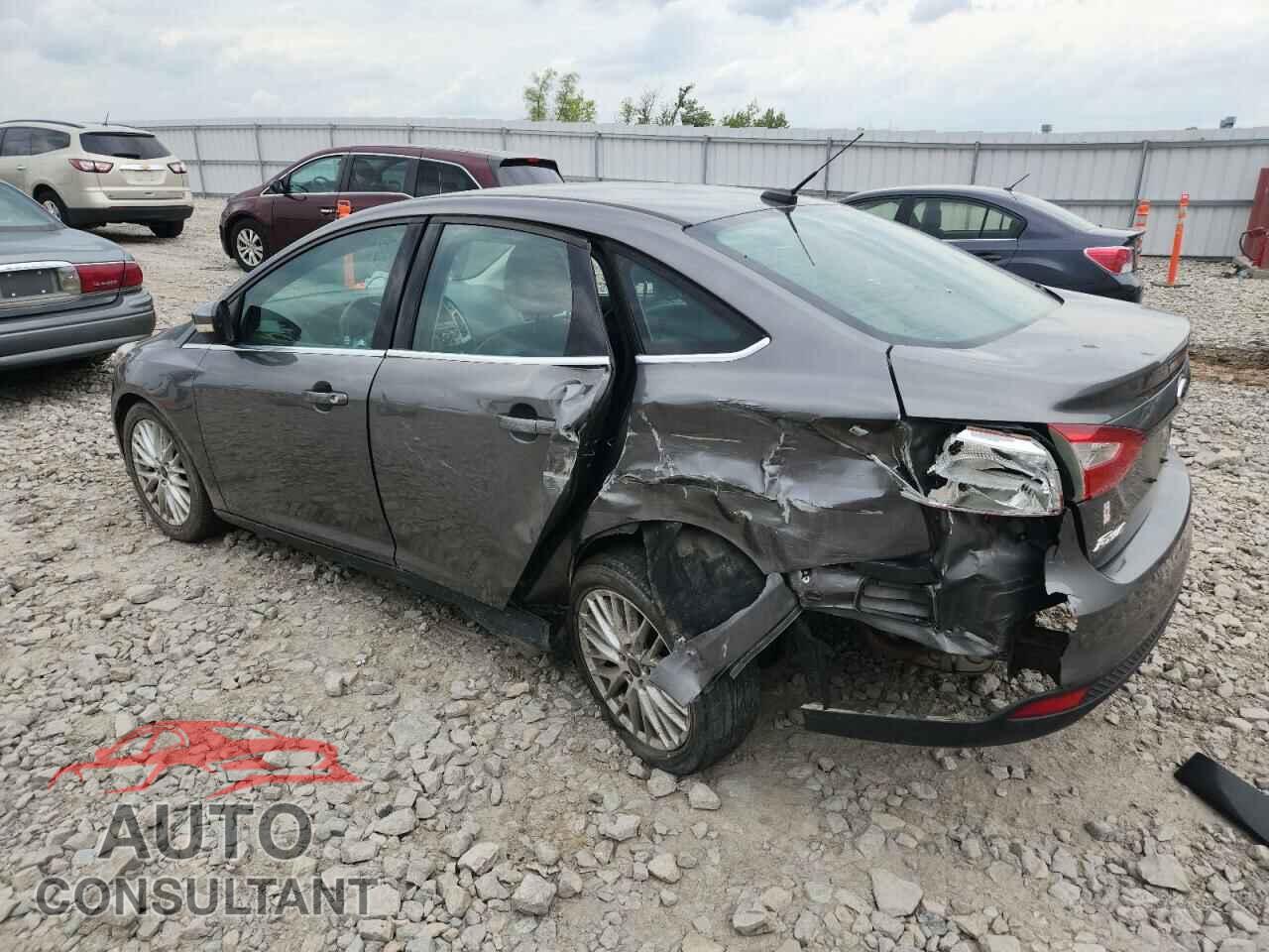 FORD FOCUS 2012 - 1FAHP3H26CL413006