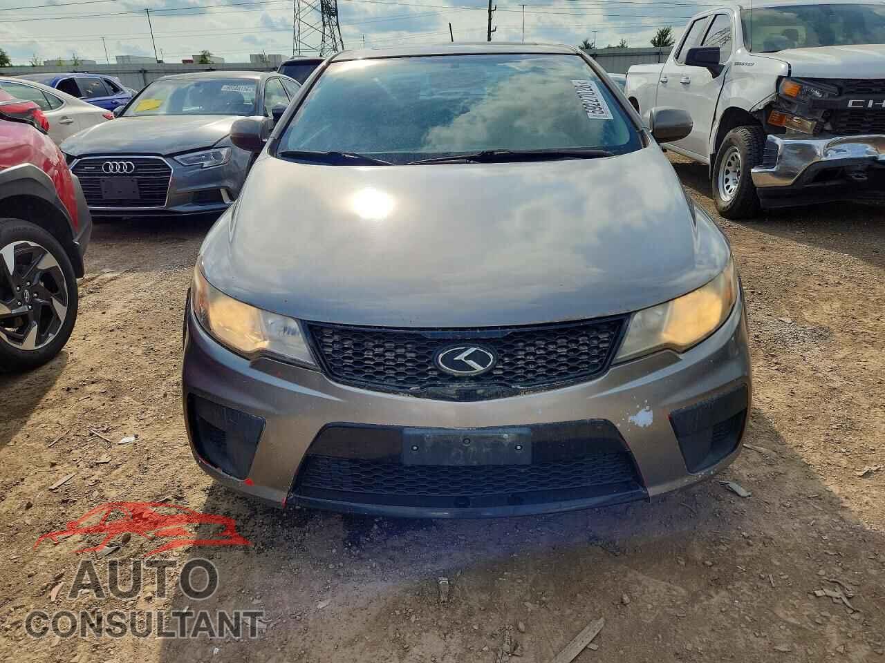 KIA FORTE 2011 - KNAFU6A23B5433784