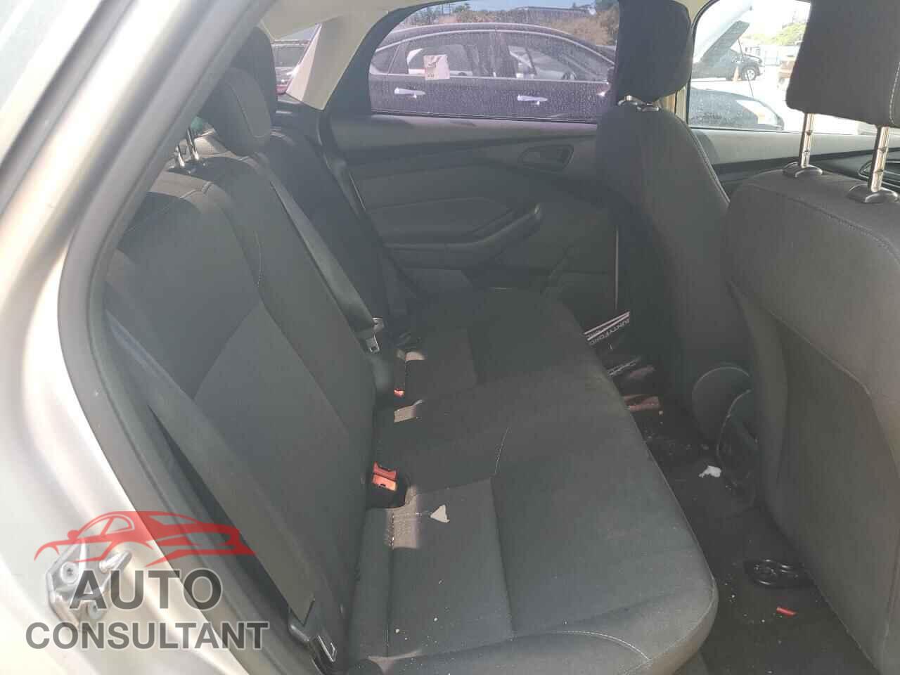 FORD FOCUS 2016 - 1FADP3E20GL369898