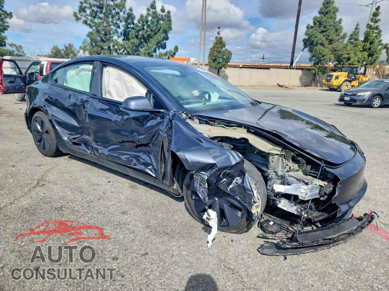 TESLA MODEL 3 2024 - 5YJ3E1EA5RF869231