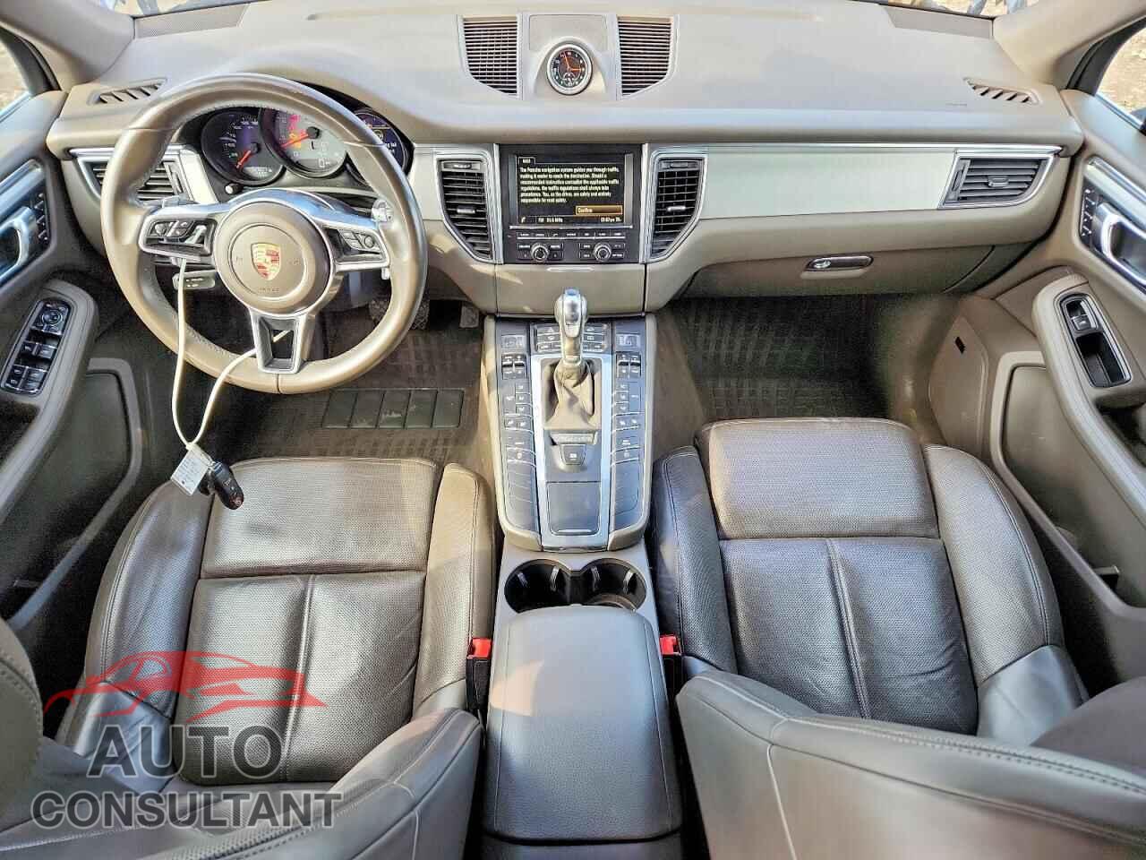 PORSCHE MACAN 2015 - WP1AB2A55FLB43004