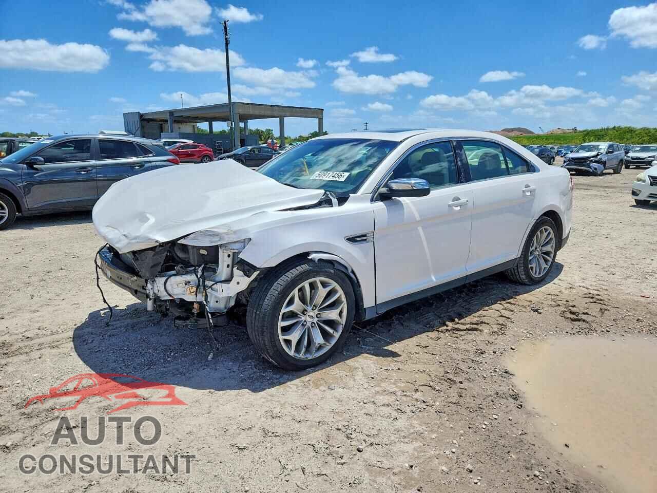 FORD TAURUS 2019 - 1FAHP2F83KG109463