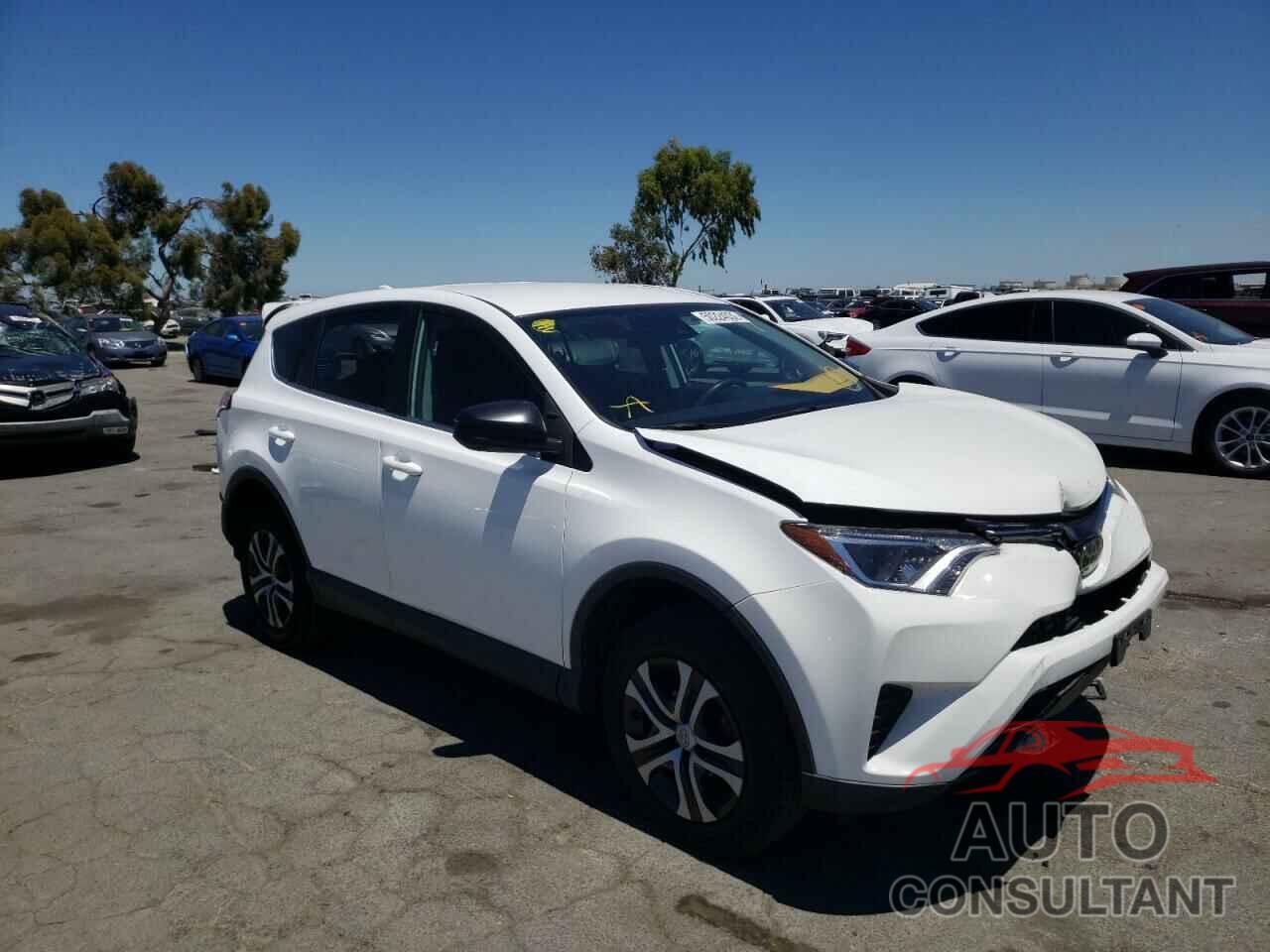 TOYOTA RAV4 2018 - 2T3ZFREV5JW415441