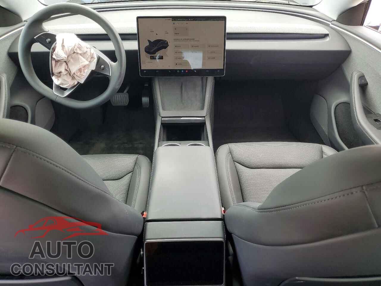 TESLA MODEL 3 2025 - 5YJ3E1EA7SF002242