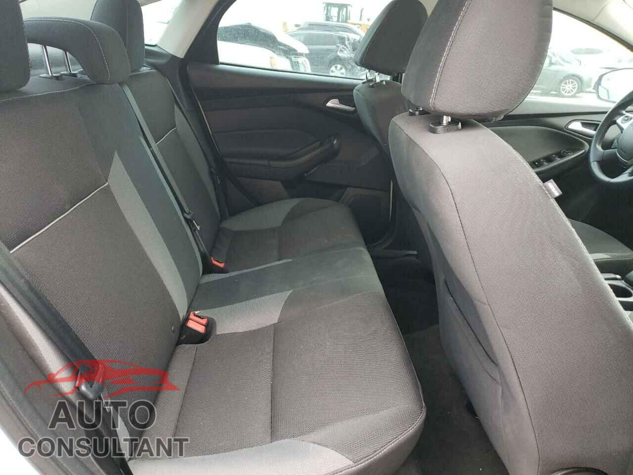 FORD FOCUS 2014 - 1FADP3F21EL363555