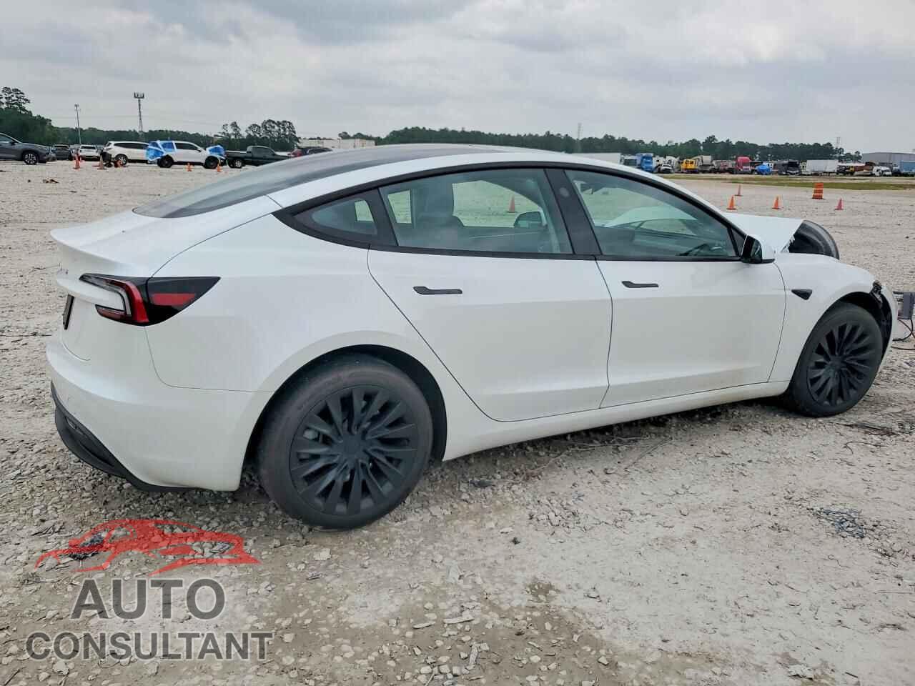 TESLA MODEL 3 2025 - 5YJ3E1EA5SF979153