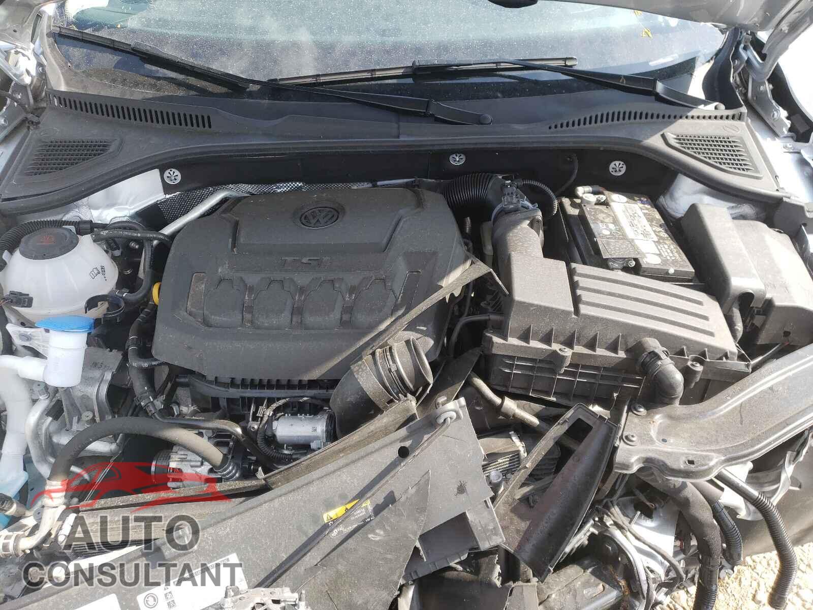VOLKSWAGEN PASSAT 2020 - 1VWSA7A33LC009802