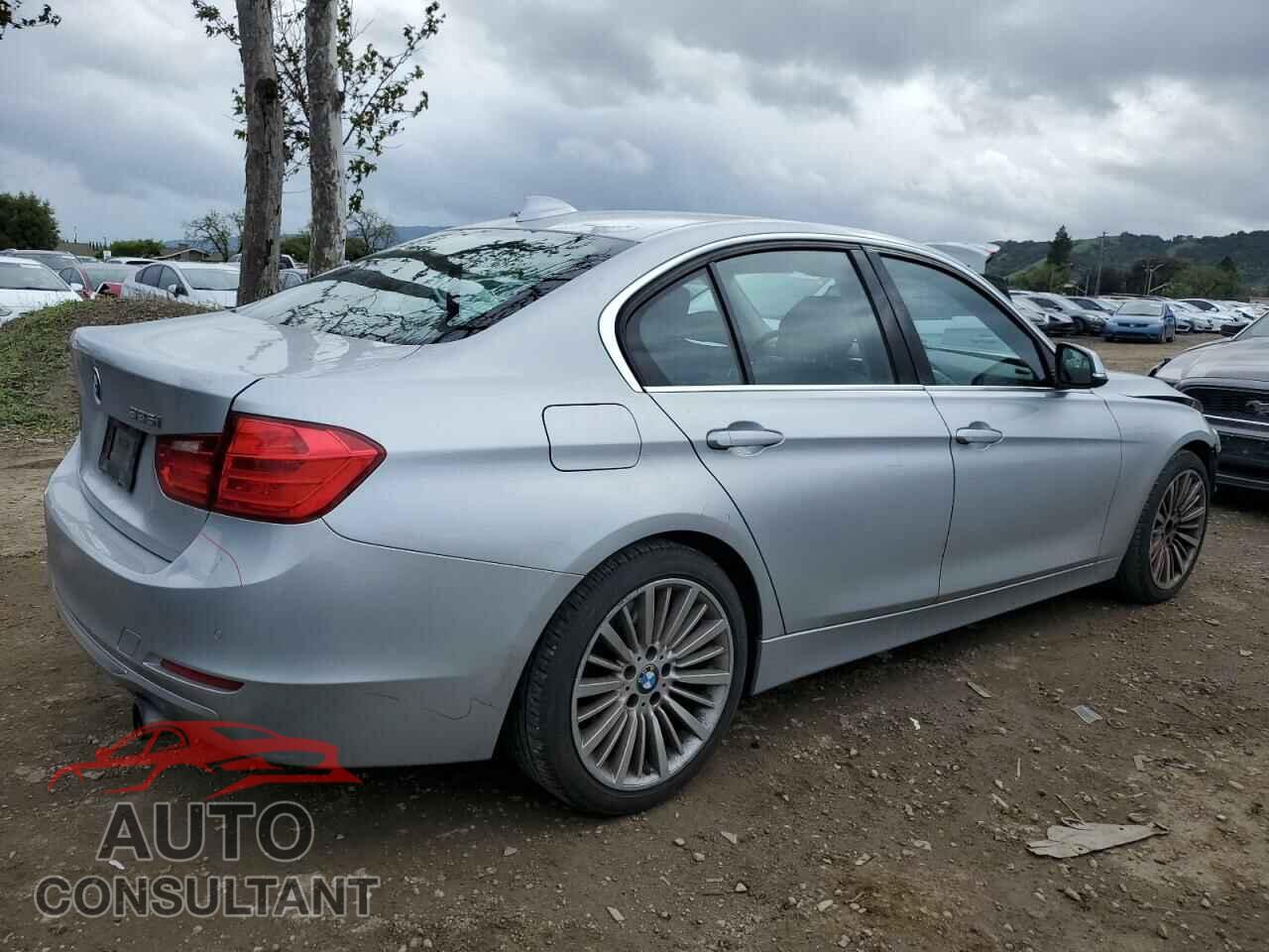 BMW 3 SERIES 2012 - WBA3A9C59CF270610