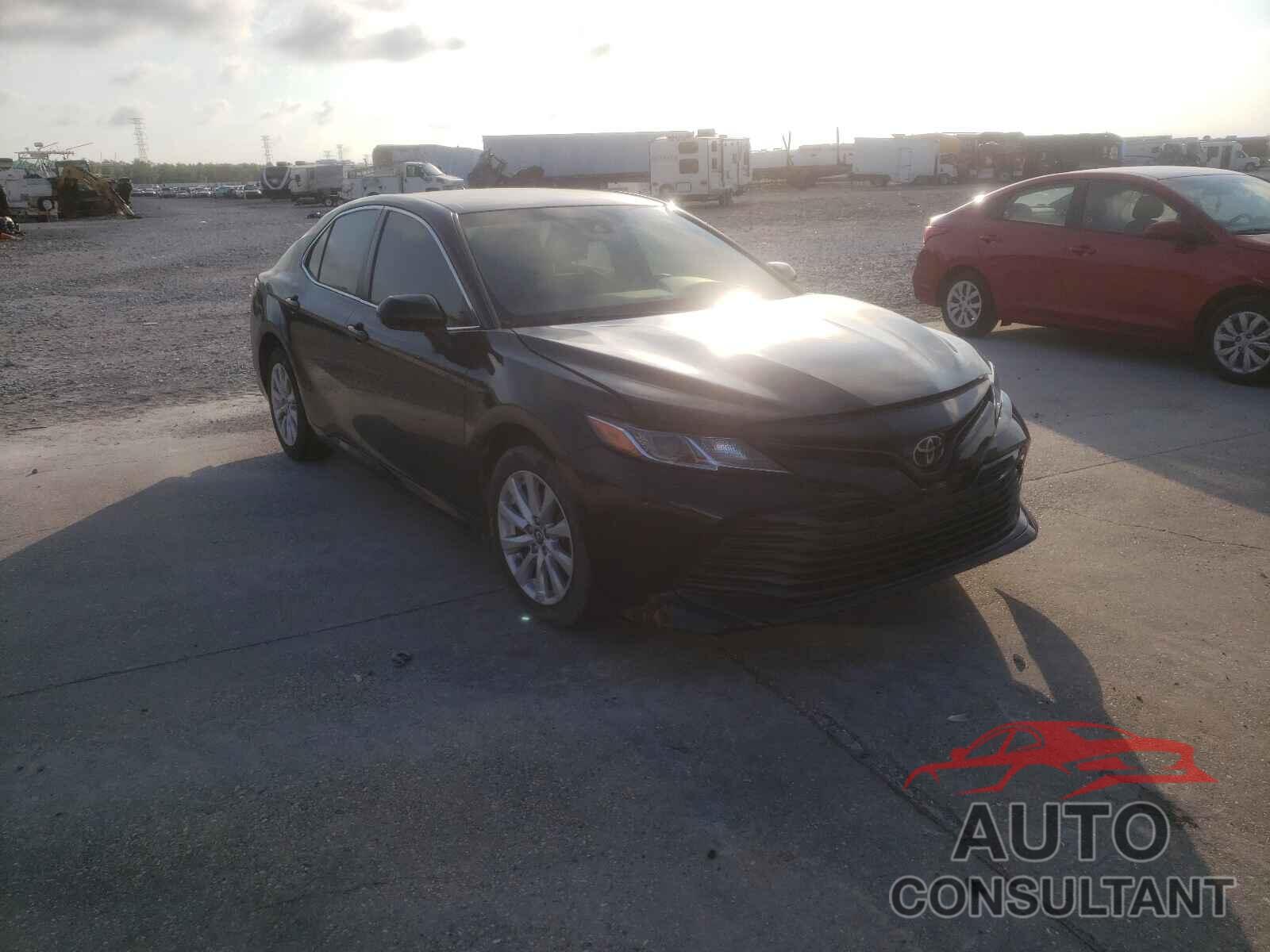 TOYOTA CAMRY 2018 - JTNB11HK7J3019920