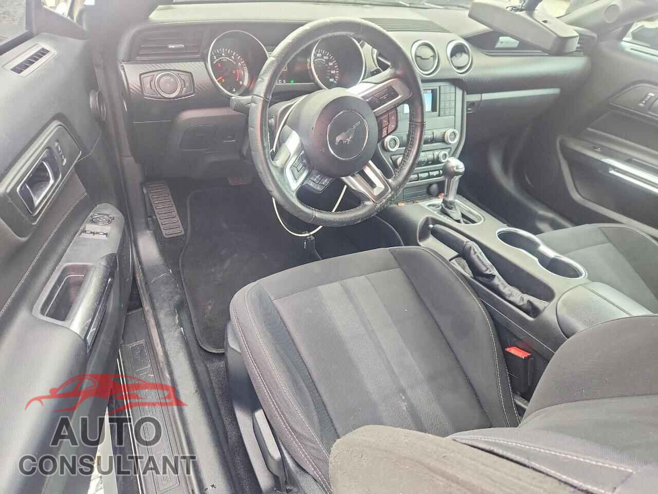FORD MUSTANG 2019 - 1FA6P8TH9K5204278