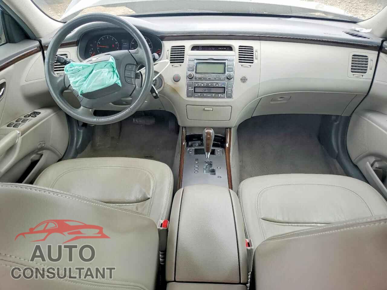 HYUNDAI AZERA 2011 - KMHFC4DD8BA535365