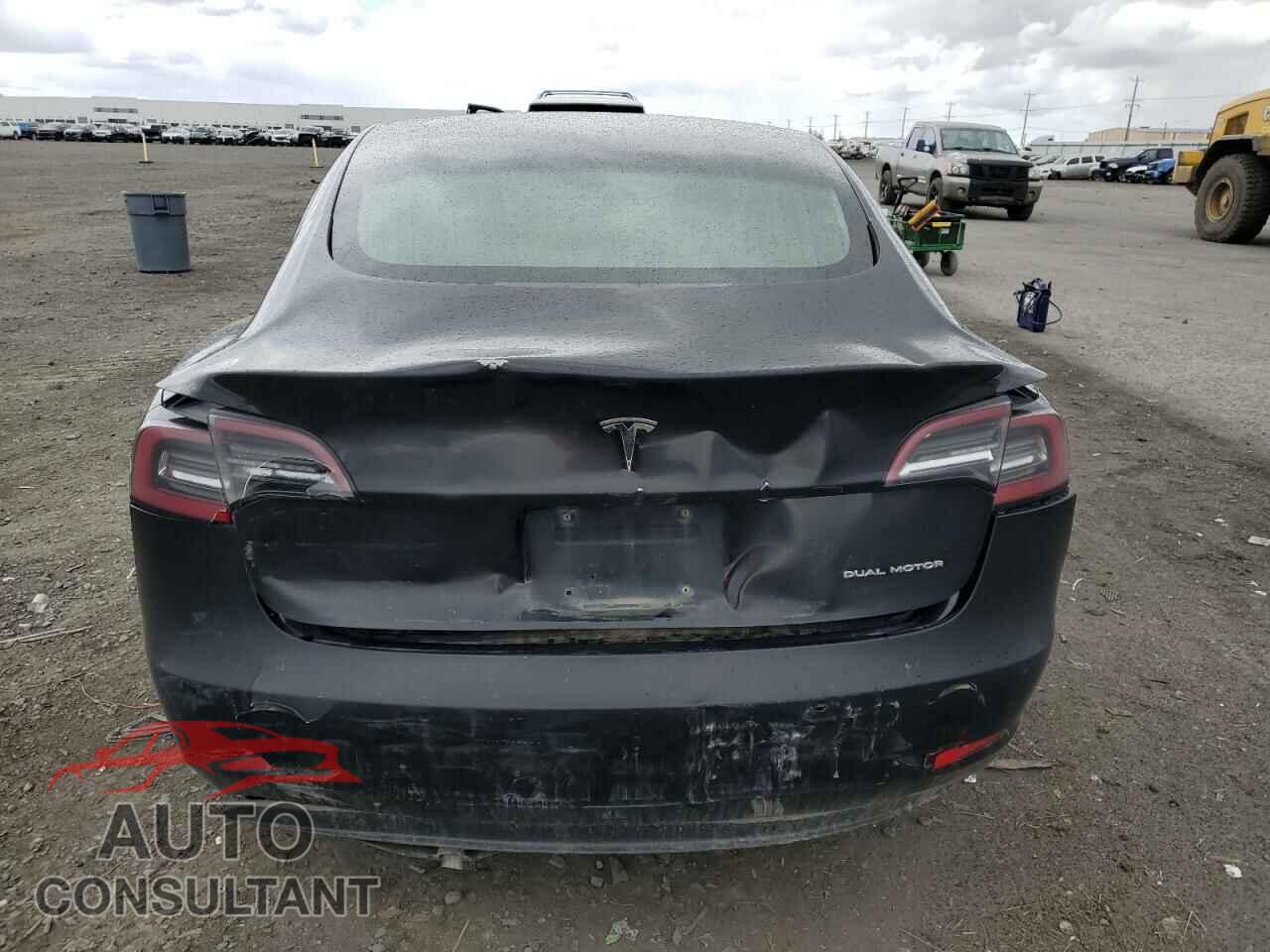 TESLA MODEL 3 2018 - 5YJ3E1EB9JF103550
