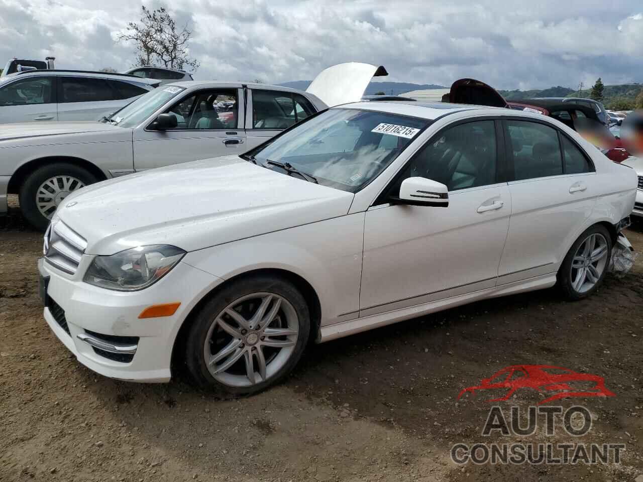 MERCEDES-BENZ C-CLASS 2013 - WDDGF4HB7DA741925